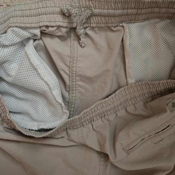 Columbia Sportswear Shorts – Beige, Size L - Picture 3 of 8